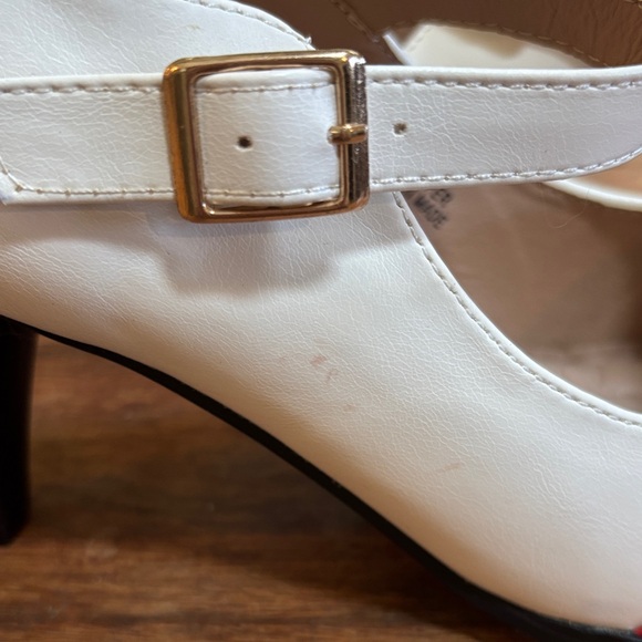 Chase + Chloe Red and White Mary Jane Heels - Picture 5 of 8